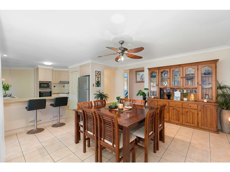 19 Banstead Street, Birkdale QLD 4159