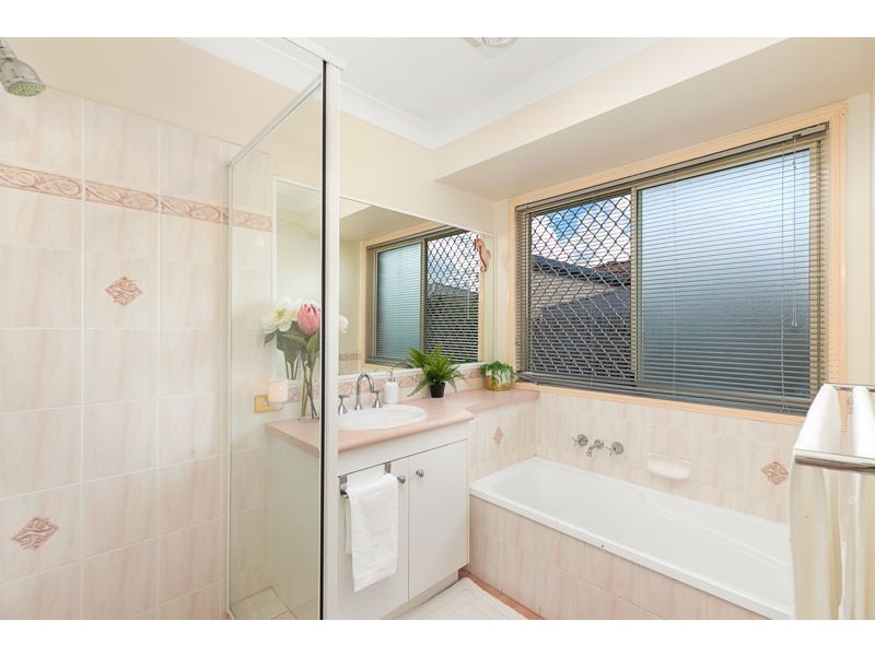 19 Banstead Street, Birkdale QLD 4159