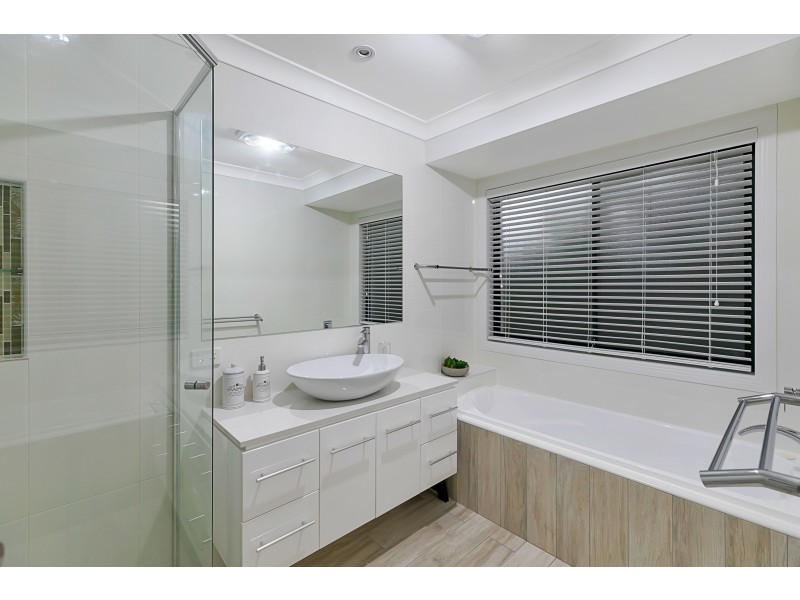 44 Downey Street, Ormiston QLD 4160