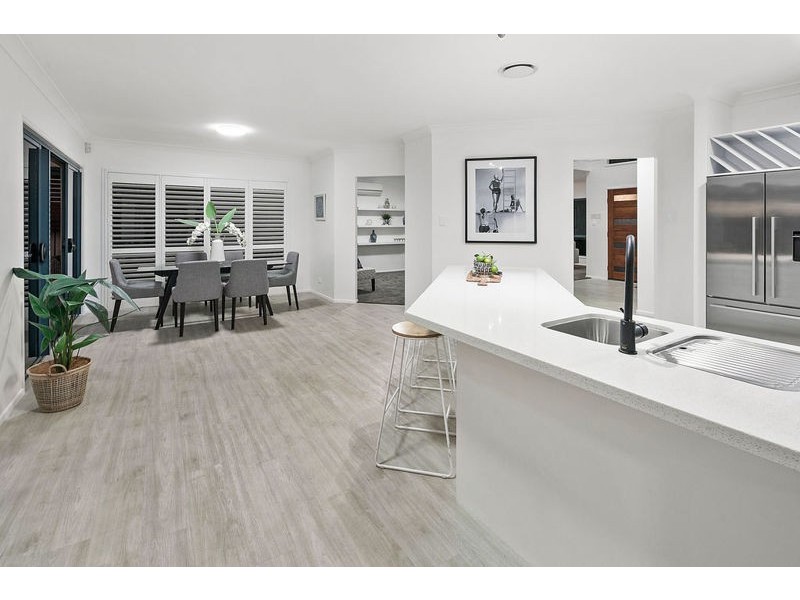 9 Voyagers Court, Raby Bay QLD 4163