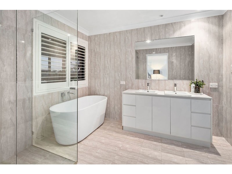 9 Voyagers Court, Raby Bay QLD 4163