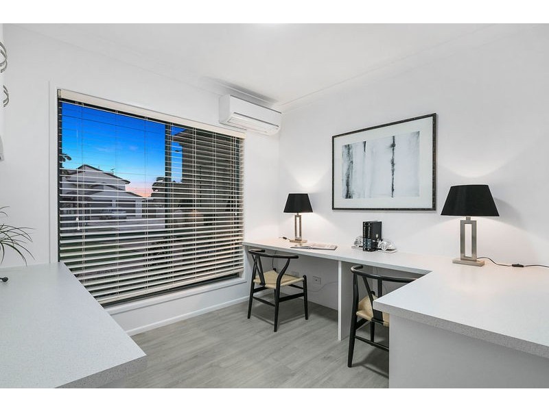 9 Voyagers Court, Raby Bay QLD 4163
