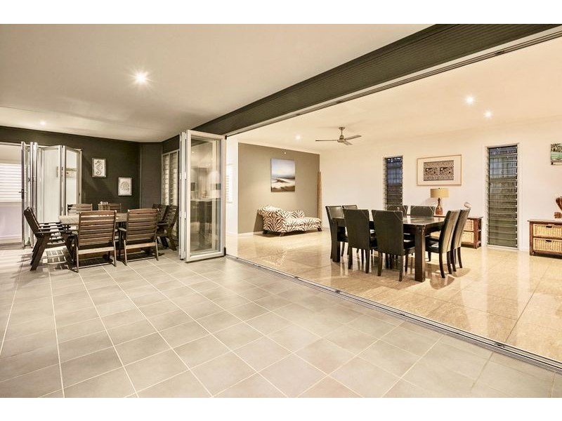 60 Denham Boulevard, Redland Bay QLD 4165