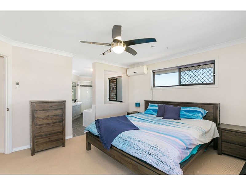 32 Hayman Street, Redland Bay QLD 4165