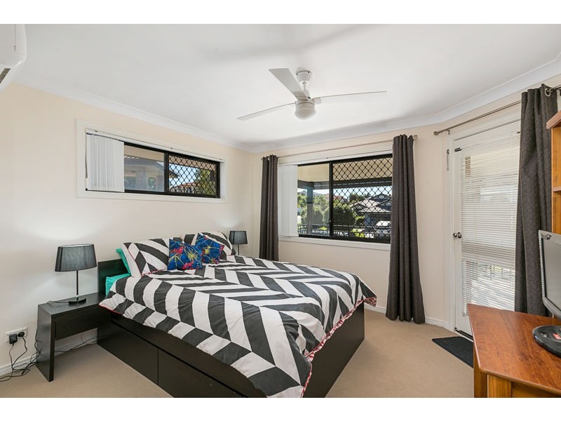 32 Hayman Street, Redland Bay QLD 4165