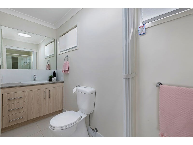 1/14 Moore St, Victoria Point QLD 4165