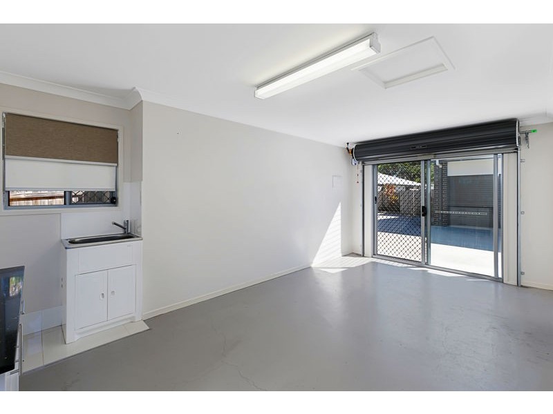 1/14 Moore St, Victoria Point QLD 4165