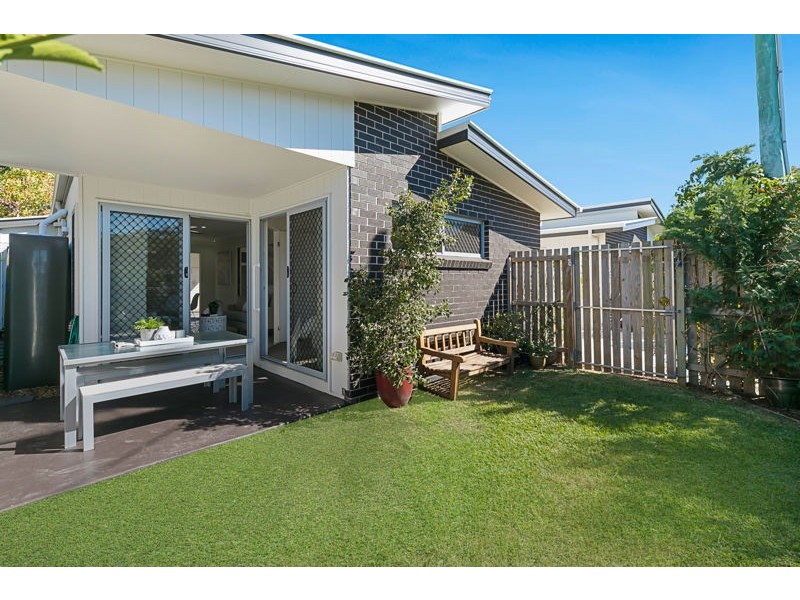 1/14 Moore St, Victoria Point QLD 4165