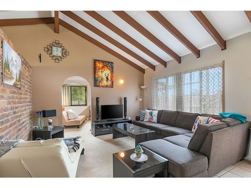 12 Whitehaven St, Alexandra Hills QLD 4161