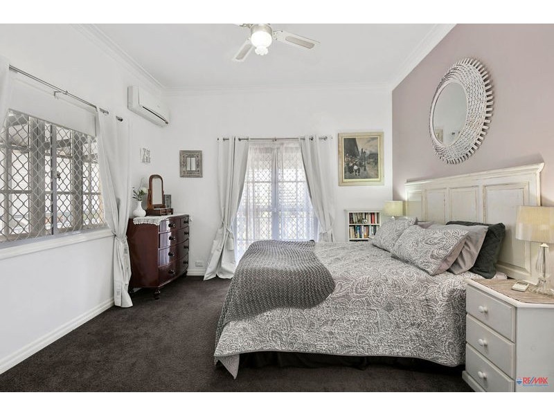 14 Newlands Street, Redland Bay QLD 4165