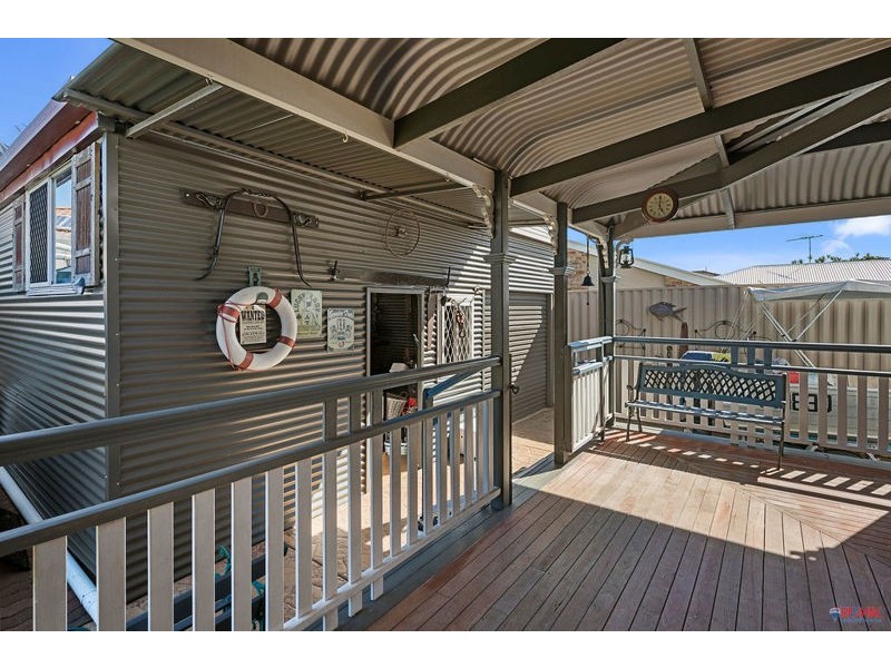 14 Newlands Street, Redland Bay QLD 4165