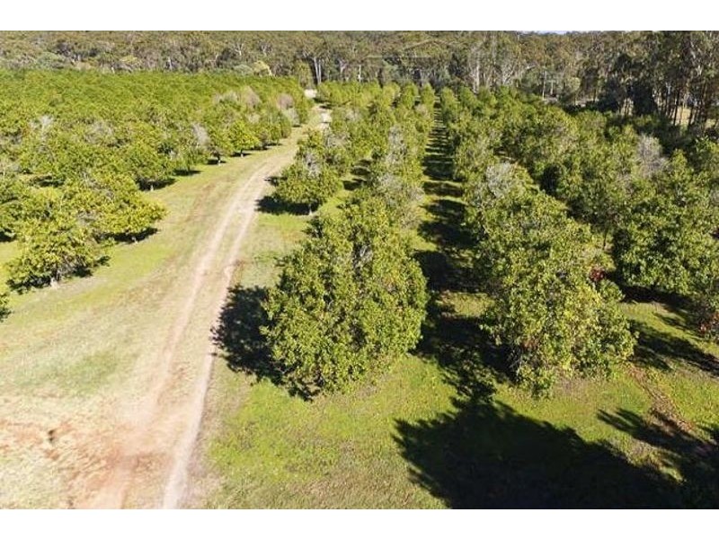 234 Heinemann Rd, Redland Bay QLD 4165