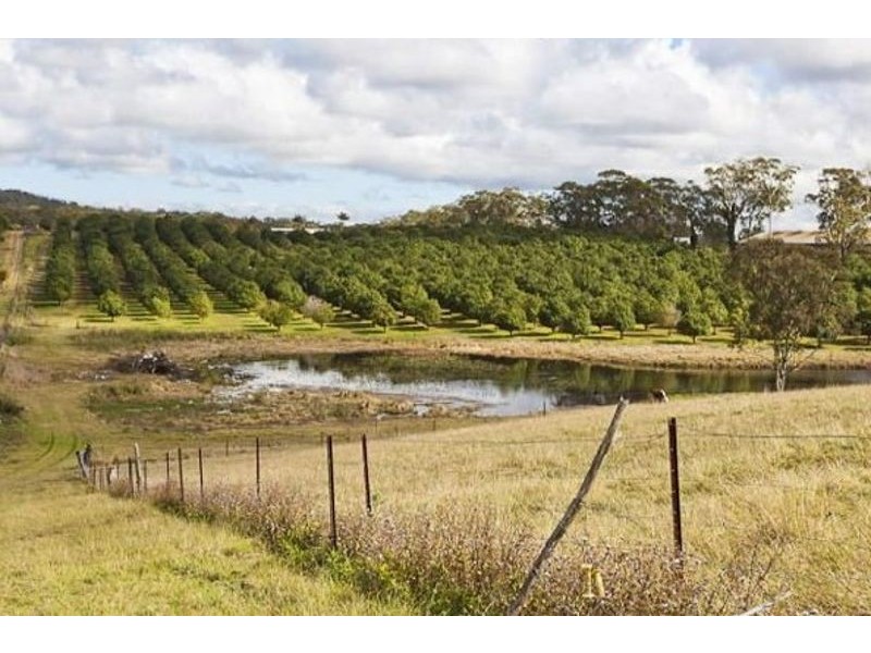 234 Heinemann Rd, Redland Bay QLD 4165