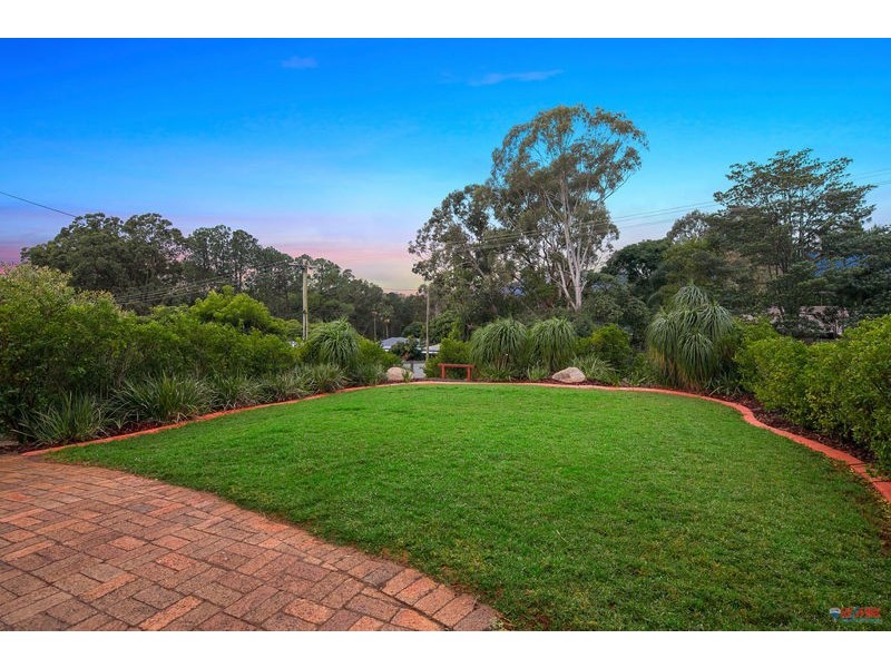 16 Dean Road, Alexandra Hills QLD 4161