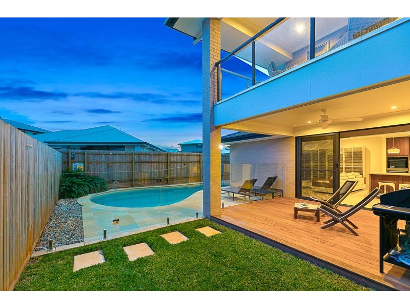 38 Sandalwood Street, Thornlands QLD 4164