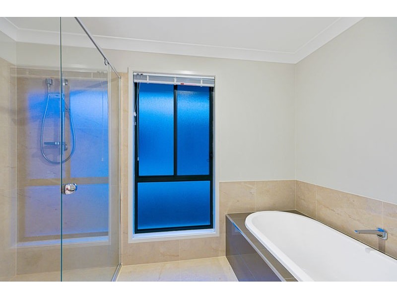 38 Sandalwood Street, Thornlands QLD 4164