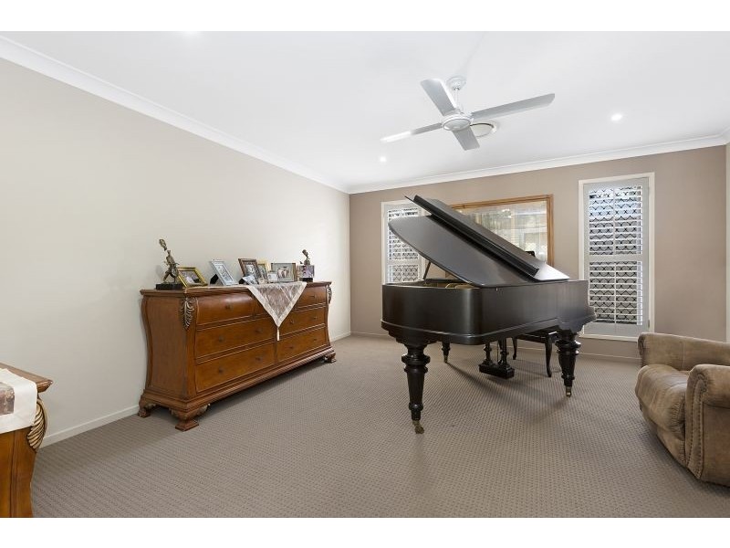 5 Jerrys Place, Thornlands QLD 4164