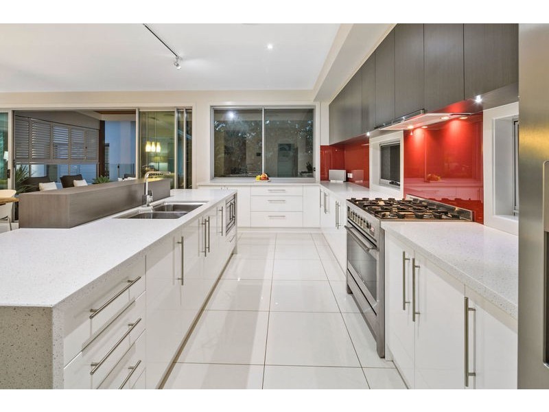 54 Main Road, Wellington Point QLD 4160