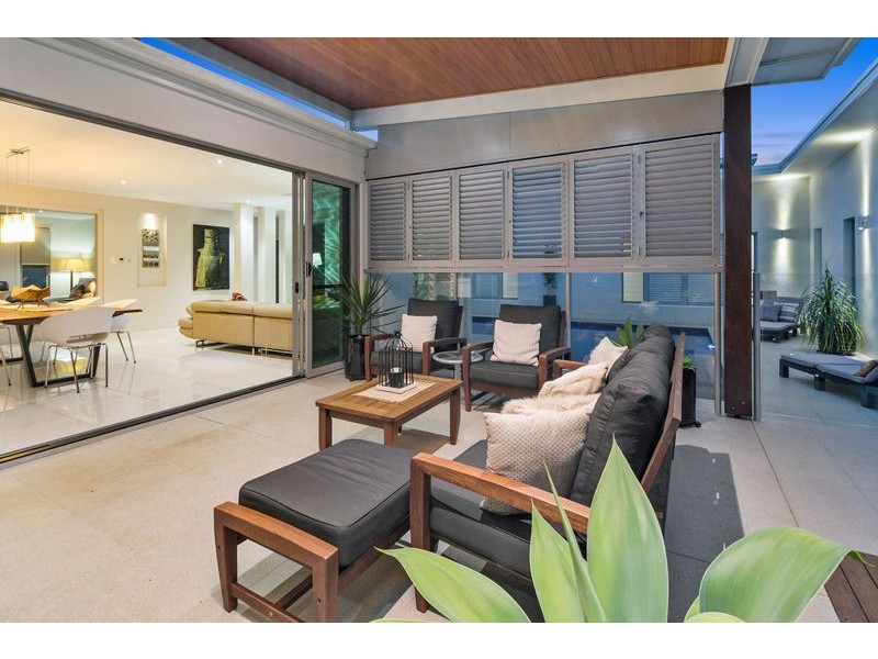 54 Main Road, Wellington Point QLD 4160