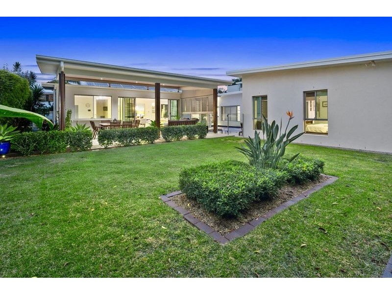 54 Main Road, Wellington Point QLD 4160