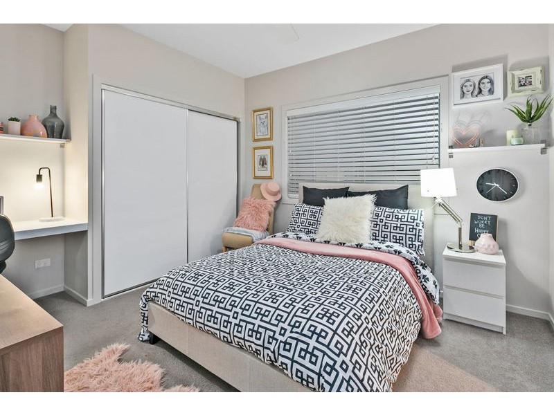 54 Main Road, Wellington Point QLD 4160