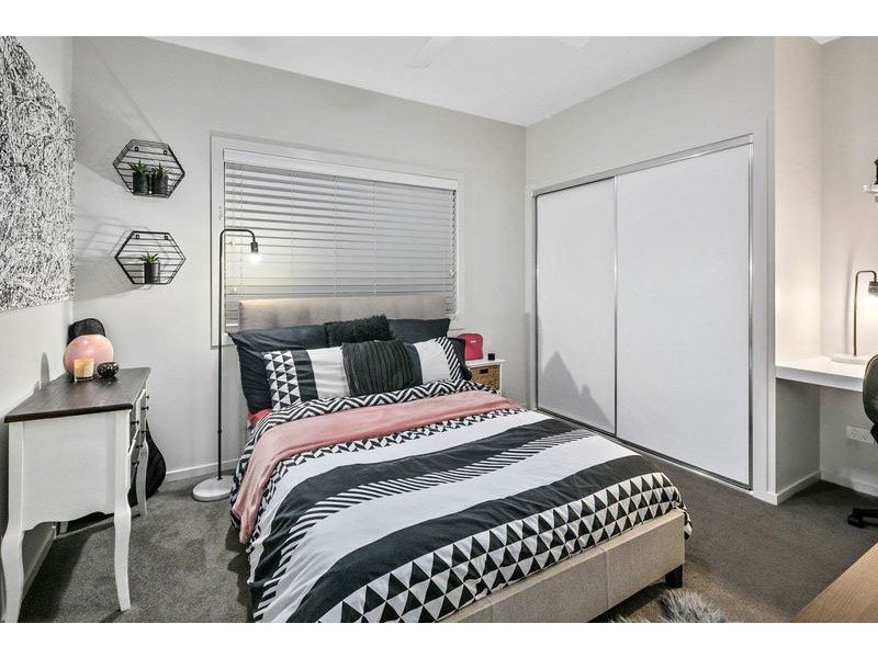 54 Main Road, Wellington Point QLD 4160