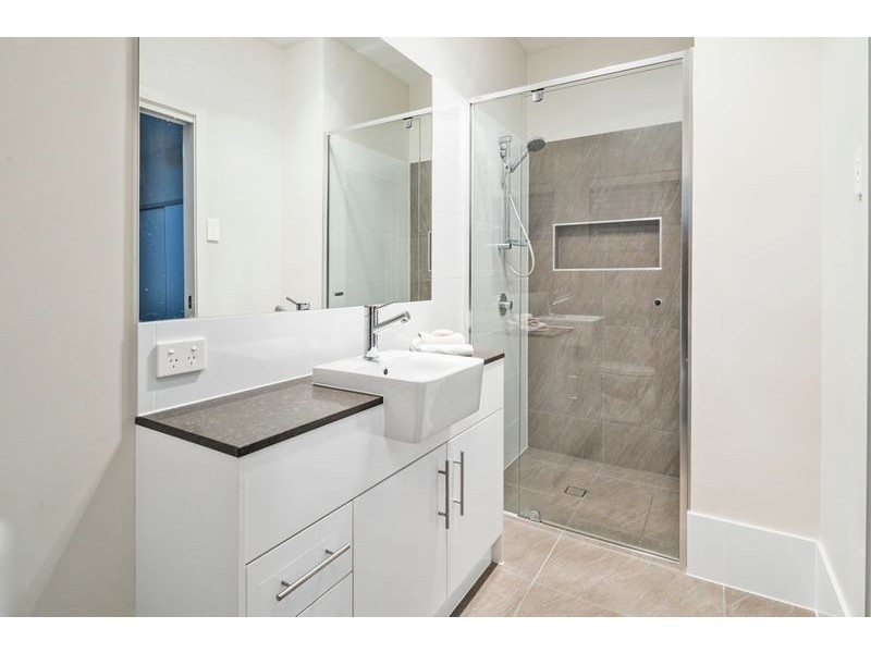 54 Main Road, Wellington Point QLD 4160