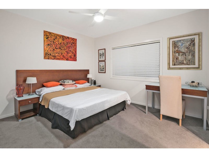 54 Main Road, Wellington Point QLD 4160