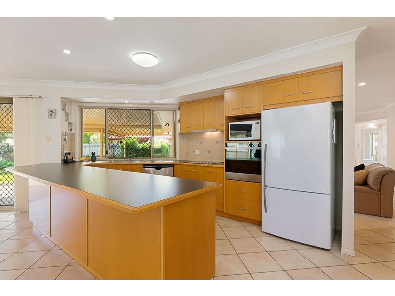 8 Amelia Place, Cleveland QLD 4163