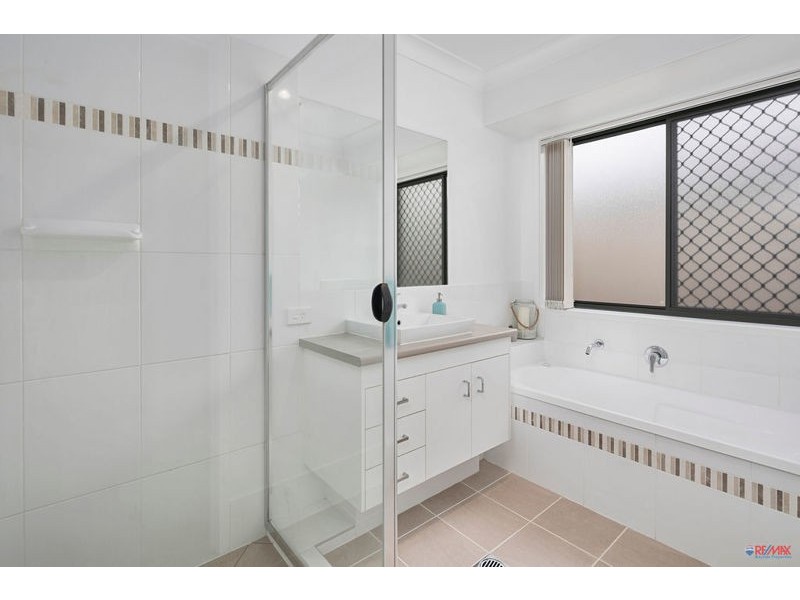 27 Bibury Street, Wellington Point QLD 4160