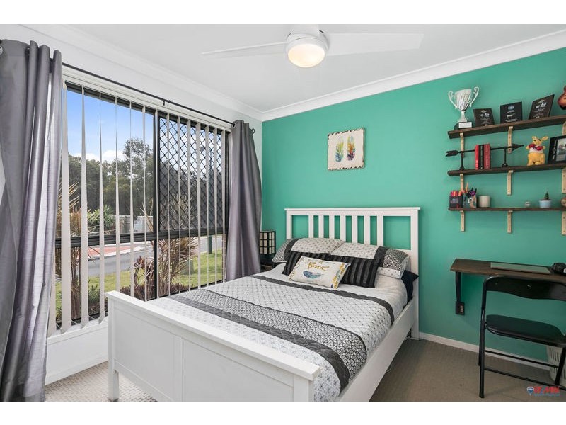 27 Bibury Street, Wellington Point QLD 4160