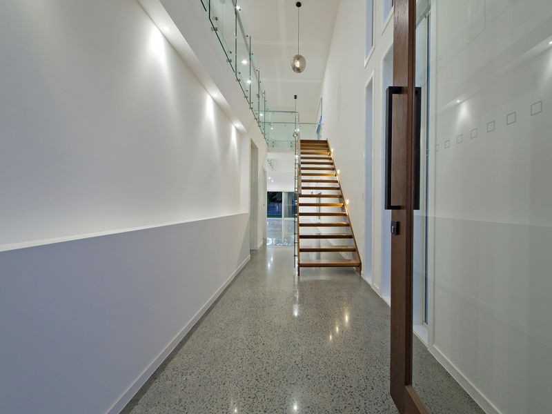 4 Talburpin Esplanade, Redland Bay QLD 4165