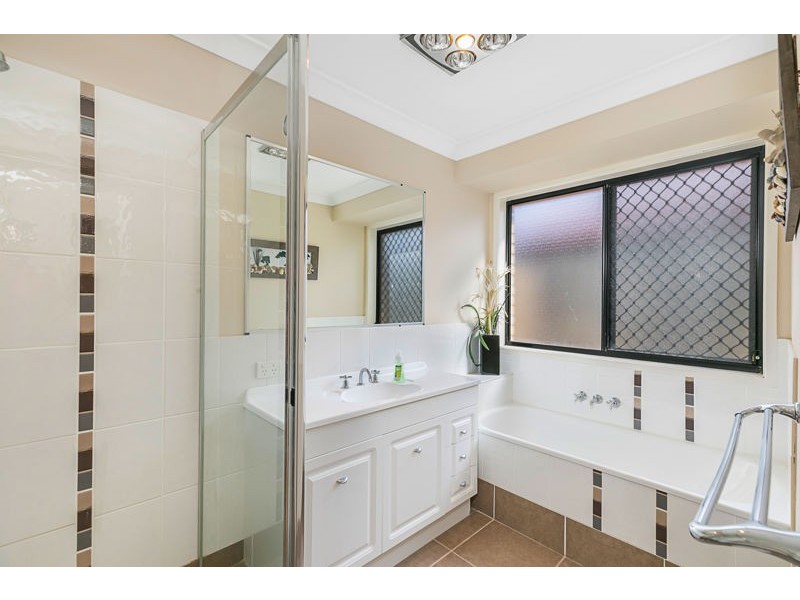 10 Foote Street, Redland Bay QLD 4165