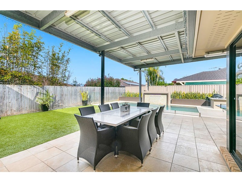 10 Foote Street, Redland Bay QLD 4165