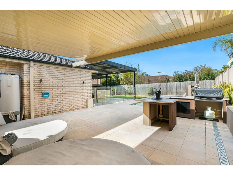 10 Foote Street, Redland Bay QLD 4165