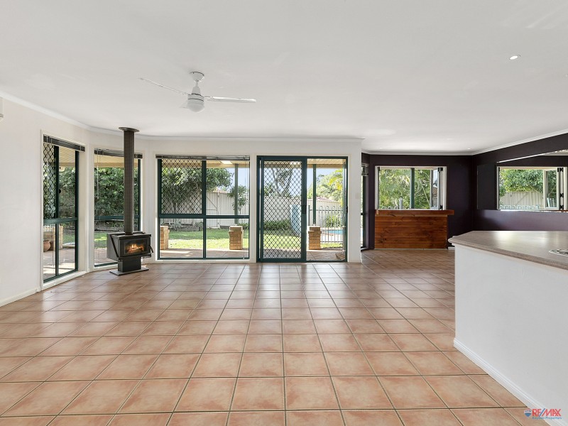 17 Burbank Road, Birkdale QLD 4159