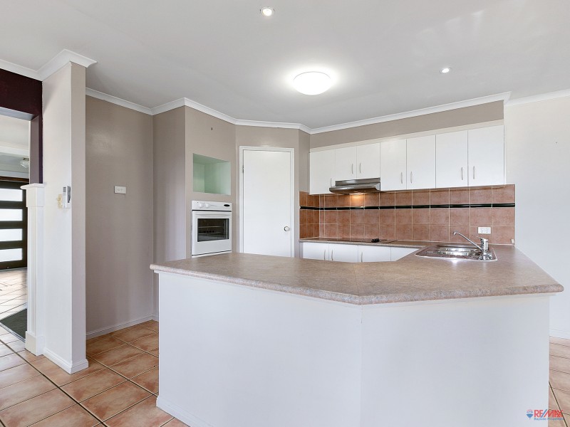 17 Burbank Road, Birkdale QLD 4159