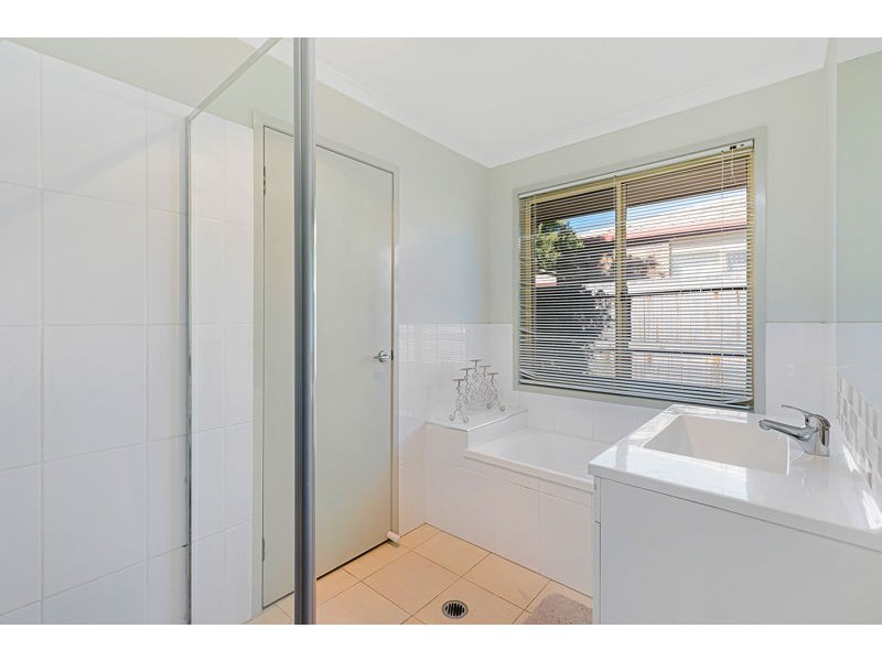 43 Albicore Dr, Thornlands QLD 4164