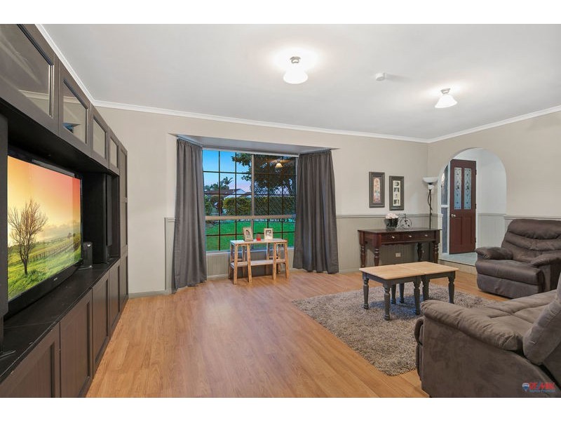 8 Winster Court, Alexandra Hills QLD 4161
