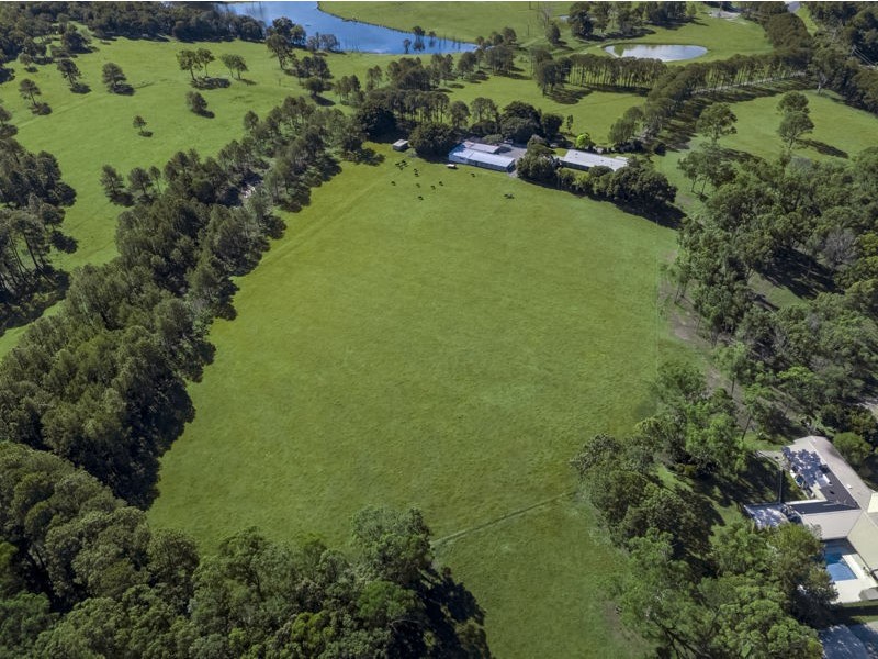 277 Woodlands Drive, Sheldon QLD 4157
