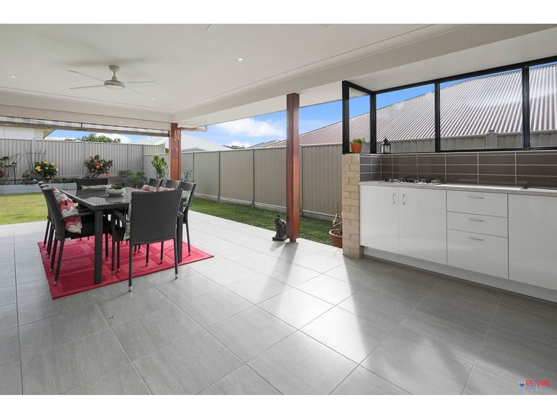 15 Noah Court, Redland Bay QLD 4165