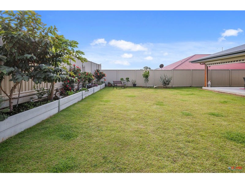 15 Noah Court, Redland Bay QLD 4165