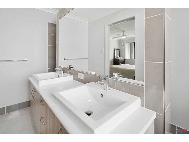 15 Noah Court, Redland Bay QLD 4165