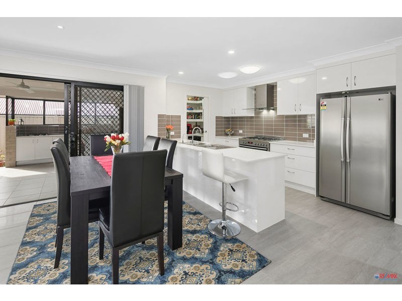 15 Noah Court, Redland Bay QLD 4165