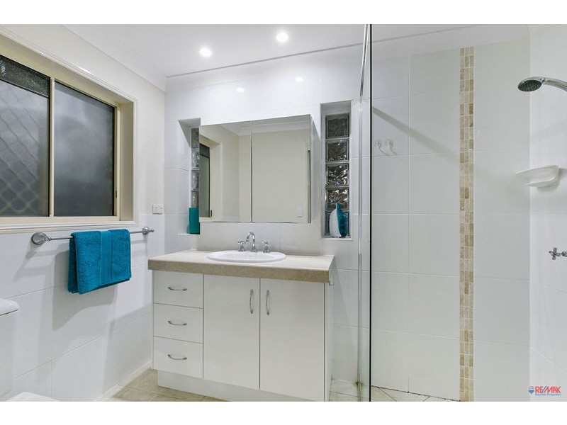 7 Swordfish Court, Birkdale QLD 4159