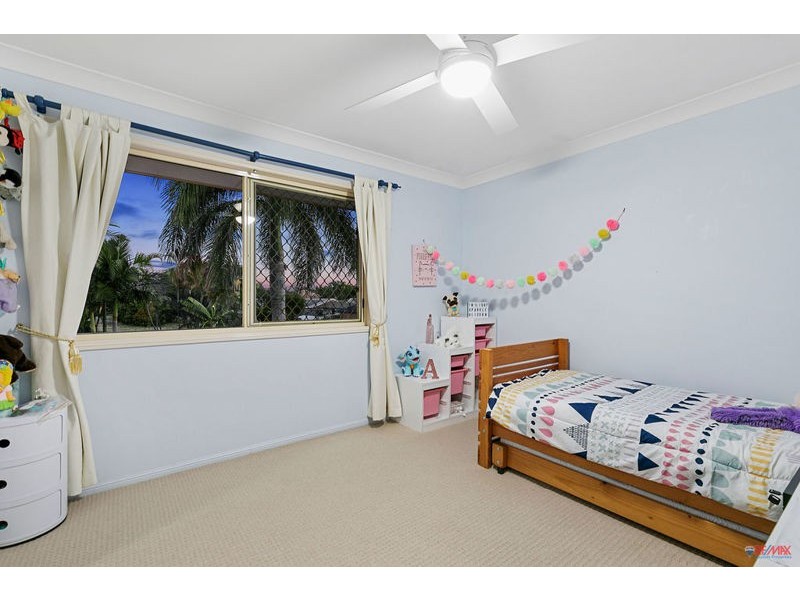 7 Swordfish Court, Birkdale QLD 4159