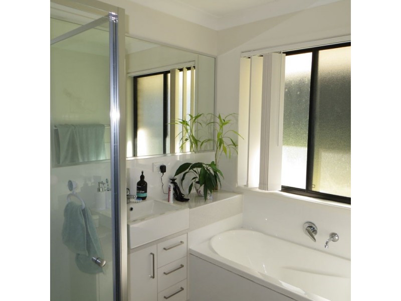 13 Web Street, Russell Island QLD 4184