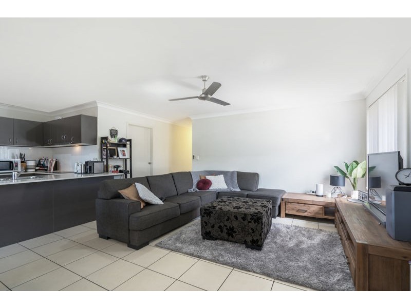 9 Benjamin St, Pimpama QLD 4209