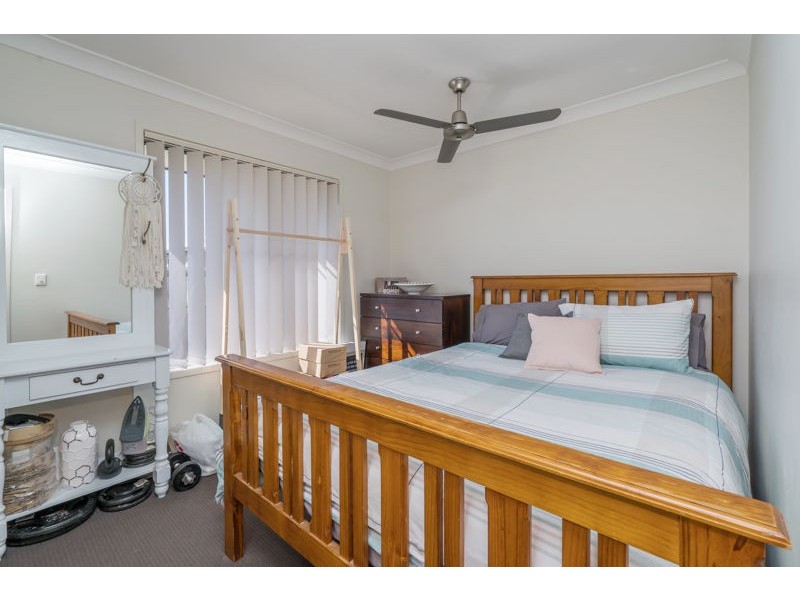 9 Benjamin St, Pimpama QLD 4209