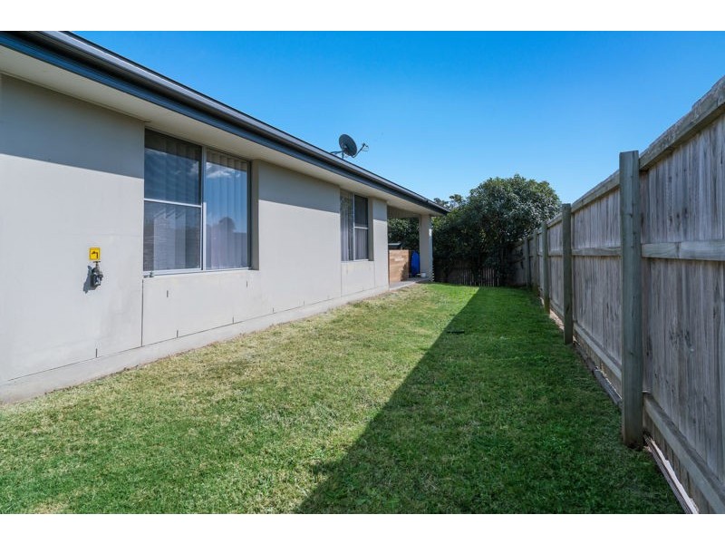 9 Benjamin St, Pimpama QLD 4209